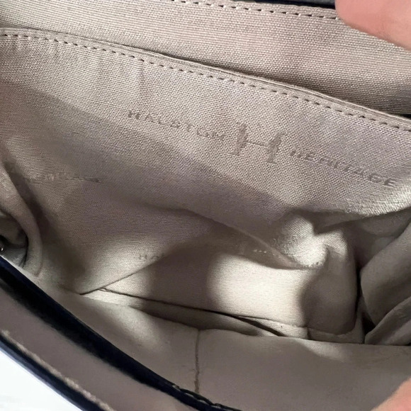Navy and Brown Halston Heritage genuine leather purse in excellent condition. - Picture 5 of 11
